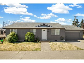 1021 Echo Hollow Rd, Eugene, OR 97402