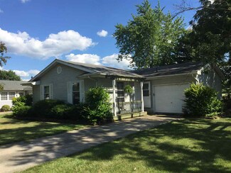 612 E Franklin St, Berne, IN 46711