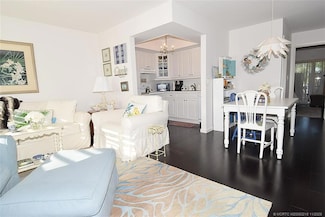 2929 SE Ocean Blvd Unit 8, Stuart, FL 34996