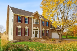 2498 Pond Cir E, Saint Paul, MN 55120