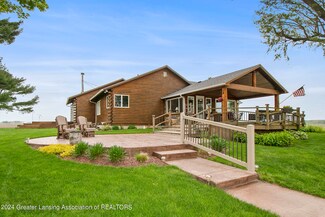 963 W Saint Joseph Hwy, Grand Ledge, MI 48837