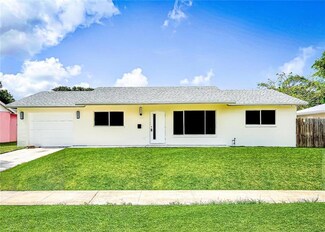 3207 Grove Rd, Palm Beach Gardens, FL 33410
