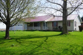 504 N Elm St, Franklin Grove, IL 61031