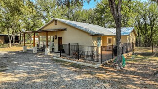 615 High Meadows Dr, Weatherford, TX 76088