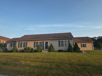 16 Oriole Dr, Danielson, CT 06239