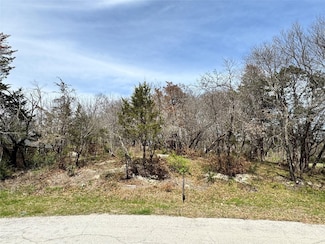 6827 Lacywood Ln, Dallas, TX 75227