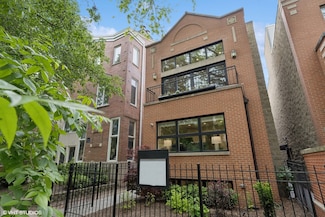 1048 W Webster Ave, Chicago, IL 60614