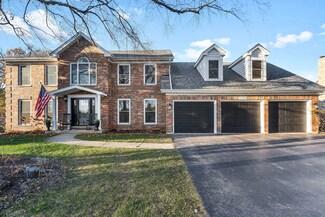 7N714 Fielding Ct, Saint Charles, IL 60175