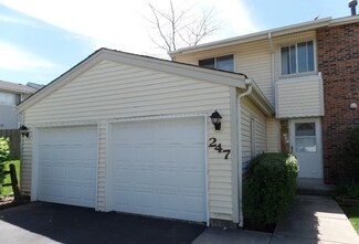 247 Diane Ln, Bolingbrook, IL 60440