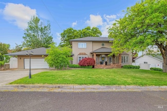 2220 14th St, Lewiston, ID 83501