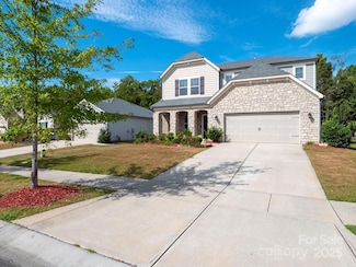 5811 Fenway Dr, Charlotte, NC 28273