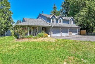 8077 University Point Cir NE, Bremerton, WA 98311
