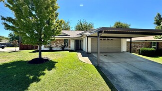 6644 Moss Ln, Watauga, TX 76148