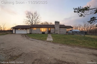 1251 E Reading Rd, Hillsdale, MI 49242