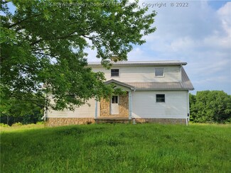 1138 Little Lefthand Rd, Amma, WV 25005
