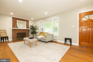 25731 Ridge Rd, Damascus, MD 20872