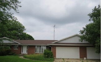 12985 University Rd, Shabbona, IL 60550