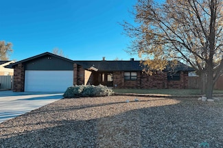 2013 Colonial Pkwy, Clovis, NM 88101