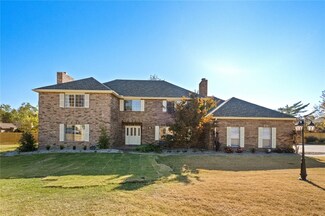 1305 S Countrywood Place, Rogers, AR 72758