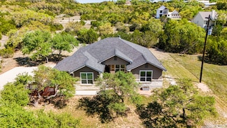 312 Summerset Trail, Canyon Lake, TX 78623