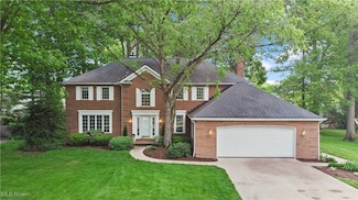 333 Westwind Dr, Avon Lake, OH 44012