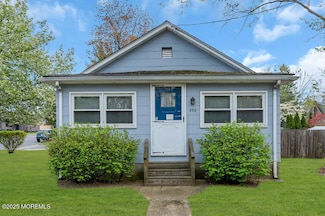 892 Palmer Ave, Middletown, NJ 07748