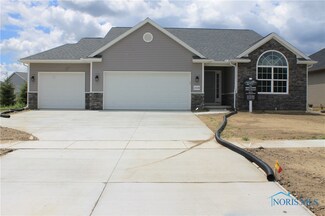 2218 Gunn Rd, Holland, OH 43528
