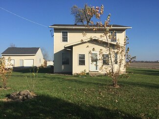 774 Pump Factory Rd, Amboy, IL 61310