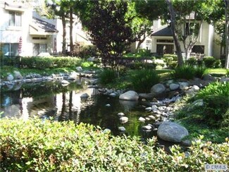 7912 Northlake Dr Unit 100, Huntington Beach, CA 92647