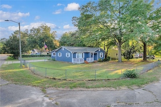 5301 Walnut Dr, Fayetteville, NC 28304