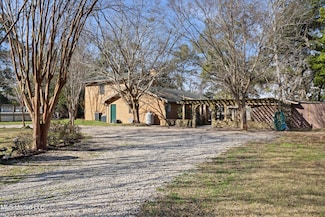 11001 Shorecrest Rd, Biloxi, MS 39532