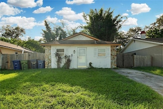 10713 N Hartts Dr, Tampa, FL 33617