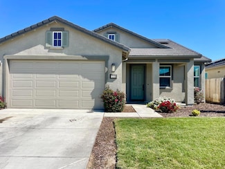 1112 Pearl Dr, Los Banos, CA 93635