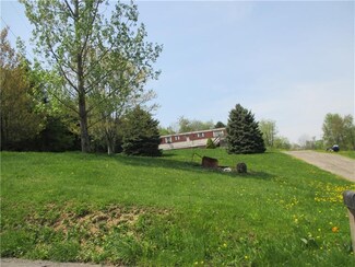 272 Mccleary Rd, Hookstown, PA 15050
