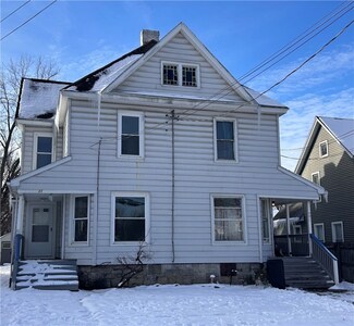 11 Sherwood St, Auburn, NY 13021
