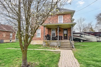 302 E Elk St, Odell, IL 60460