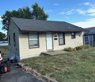 208 Coppinger Dr, Saint Louis, MO 63135