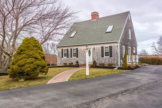 5 Vineyard Cir, Sagamore Beach, MA 02562
