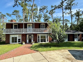 2436 Meadowbrook Dr, Valdosta, GA 31602