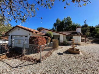 999 Neighborly Ln, Ramona, CA 92065