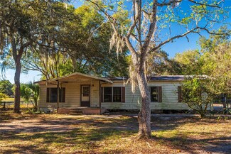8384 SE 180th Avenue Rd, Ocklawaha, FL 32179