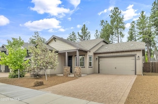 2865 W Alamo Dr, Flagstaff, AZ 86001