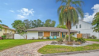 2126 Datura St, Sarasota, FL 34239
