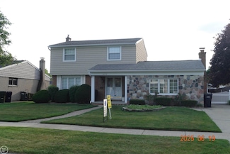 40175 Spitz Dr, Sterling Heights, MI 48313
