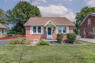 1517 6th St, Highland, IL 62249