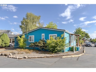 301 E Columbia Dr Unit 40, Newberg, OR 97132