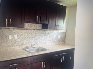 3031 NW 4th St, Pompano Beach, FL 33069