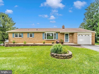 2705 Hi View Dr, Hampstead, MD 21074