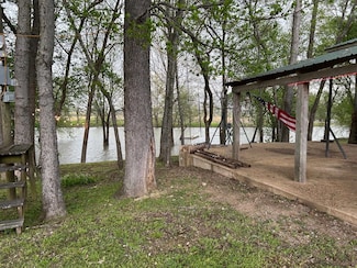 49 Elizabeth Ln, Savannah, TN 38372