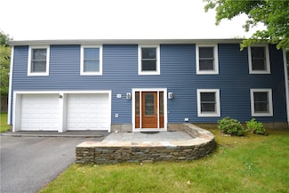 92 Trout Dr, Middletown, RI 02842
